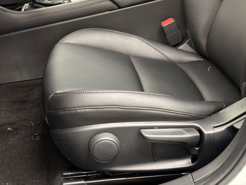 Used 2025 MAZDA MAZDA3 s FWD image 13