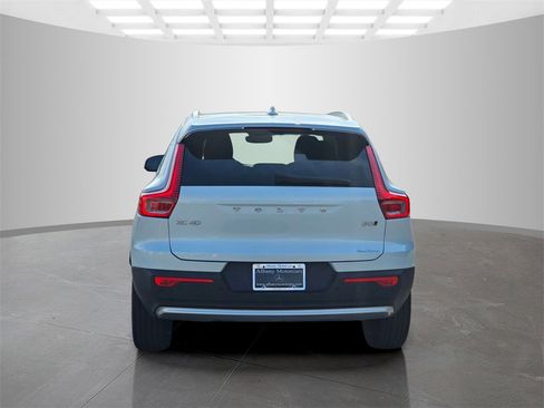 Used 2023 Volvo XC40 B5 Ultimate w/ Protection Package Premier image 5