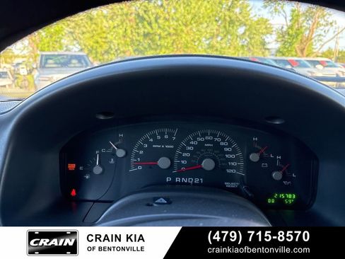 Used 2004 Ford Expedition XLT image 26