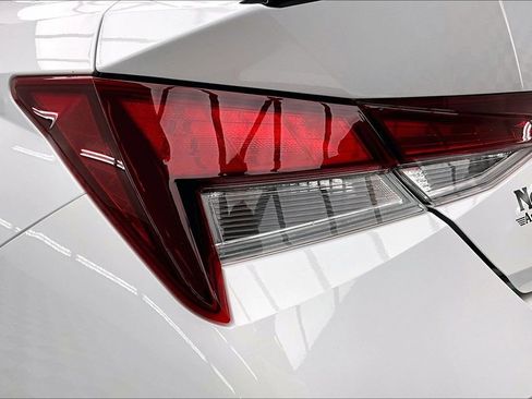 Used 2025 Hyundai Elantra Sport FWD image 30