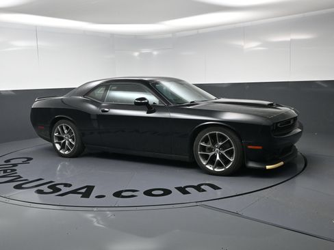 Used 2022 Dodge Challenger GT RWD image 15