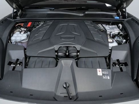 New 2026 Porsche Cayenne Turbo image 33