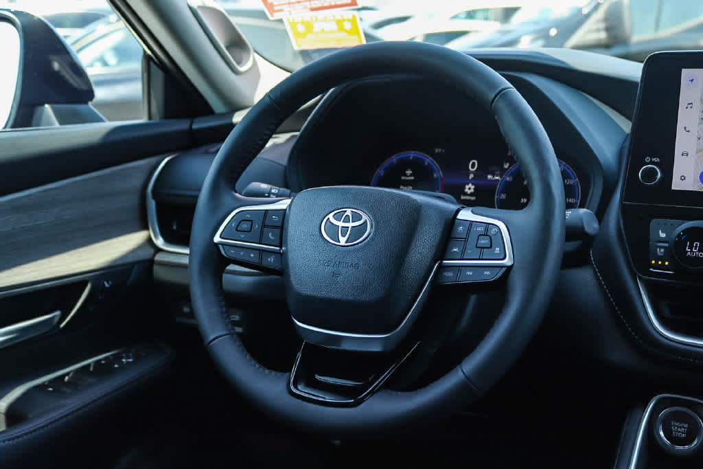 Used 2026 Toyota Grand Highlander AWD image 15