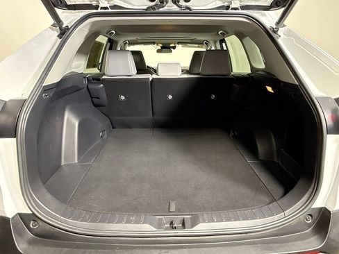 Certified 2020 Toyota RAV4 XLE Premium FWD image 28