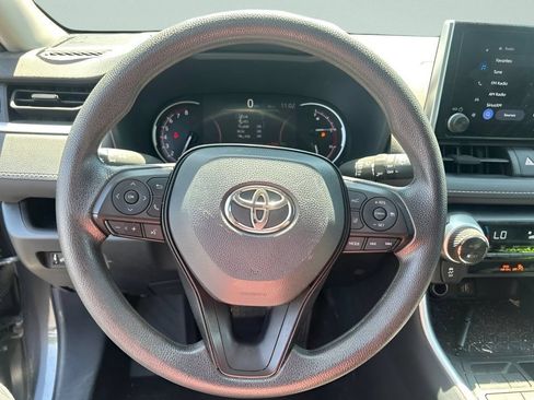 Used 2024 Toyota RAV4 XLE AWD/4WD image 21