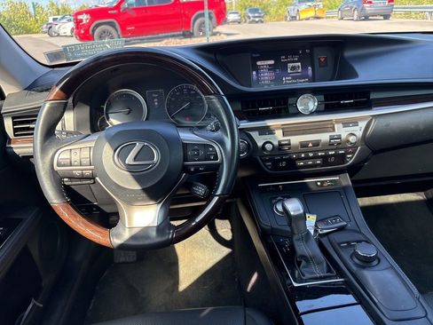 Used 2017 Lexus ES 350 image 11