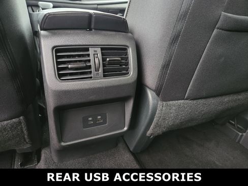 Used 2023 Nissan Rogue SV image 10