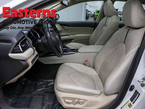 Used 2023 Toyota Camry XLE w/ Navigation Package image 14