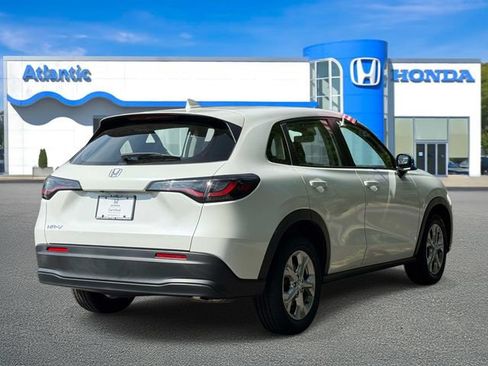 Certified 2023 Honda HR-V LX image 5