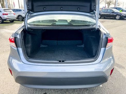 Used 2025 Toyota Corolla LE image 10