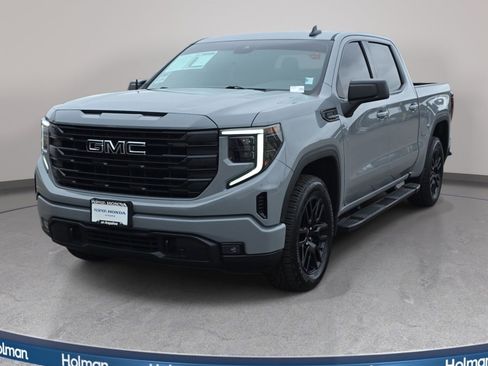 Used 2024 GMC Sierra 1500 Elevation w/ LPO, Elevation Black Package AWD/4WD image 1
