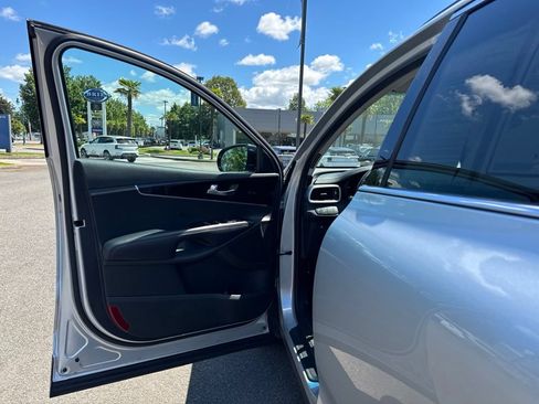 Used 2020 Kia Sorento S AWD/4WD image 10