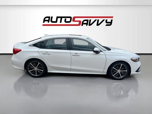 Used 2022 Honda Civic Touring image 8
