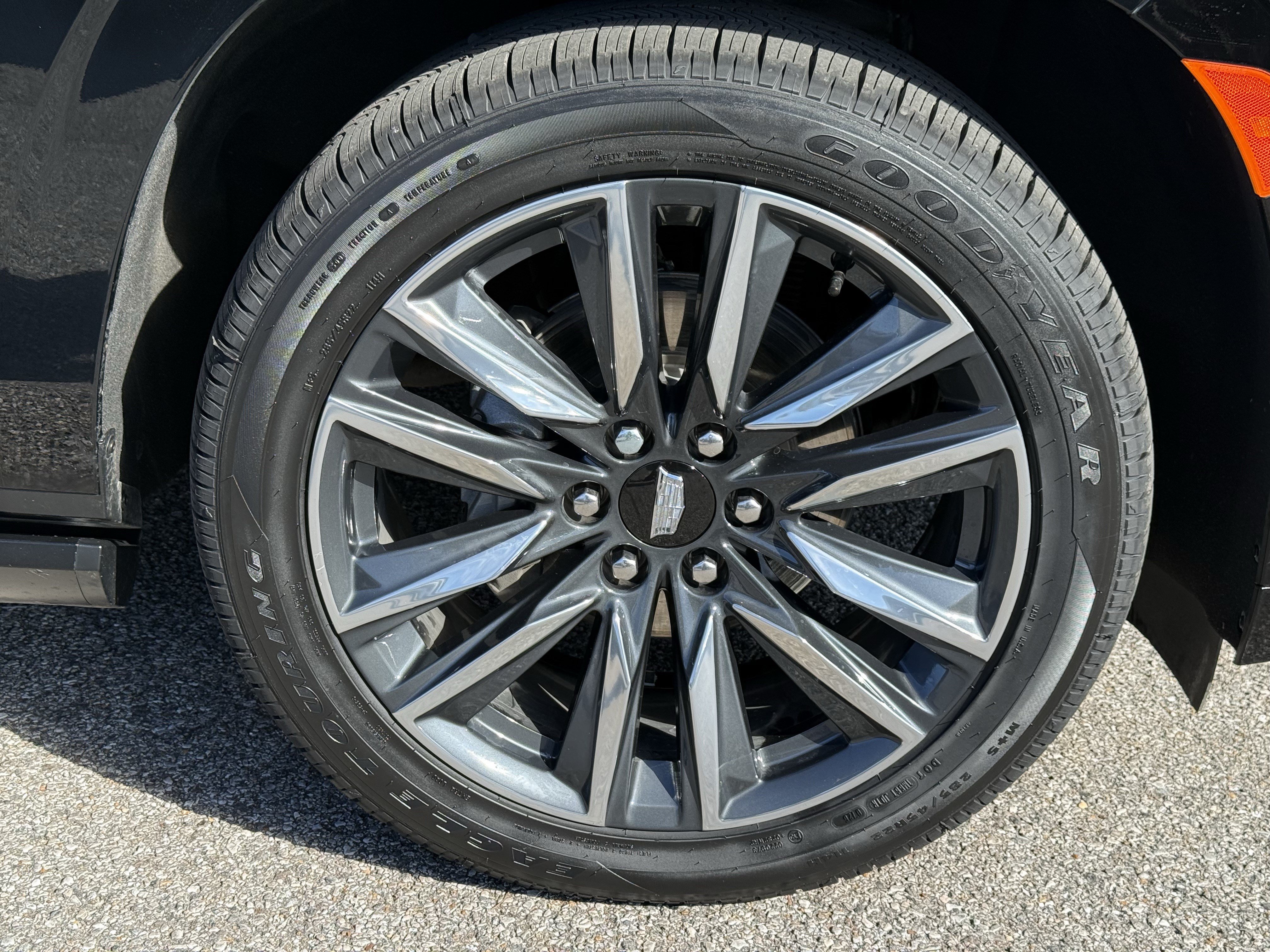 Used 2024 Cadillac Escalade Sport Platinum AWD/4WD image 13