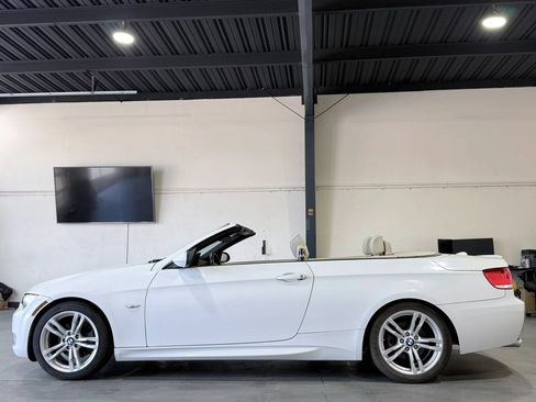 Used 2008 BMW 328i Convertible RWD image 10