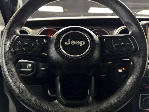Used 2023 Jeep Wrangler Unlimited Sport AWD/4WD image 23