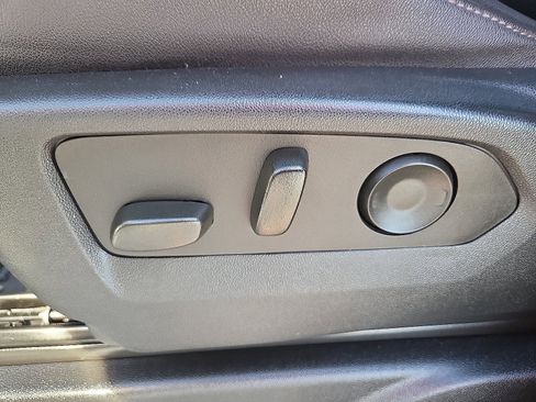 Used 2023 Chevrolet Tahoe LT image 16