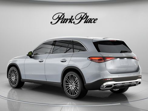Used 2026 Mercedes-Benz GLC 300 4MATIC image 13