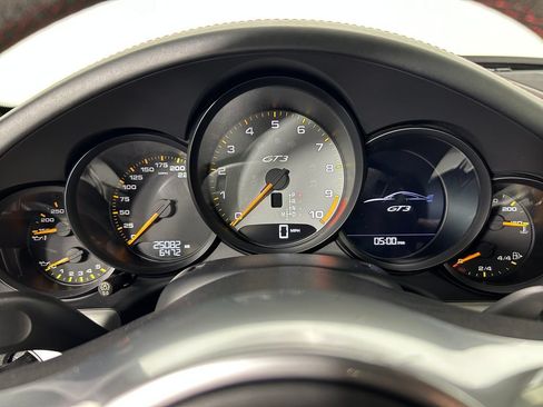 Certified 2015 Porsche 911 GT3 RWD image 21