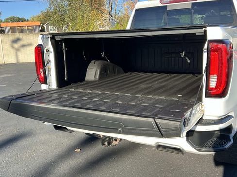 Used 2019 GMC Sierra 1500 AT4 w/ AT4 Premium Package image 12