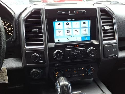 Used 2016 Ford F150 XLT w/ Equipment Group 302A Luxury AWD/4WD image 16
