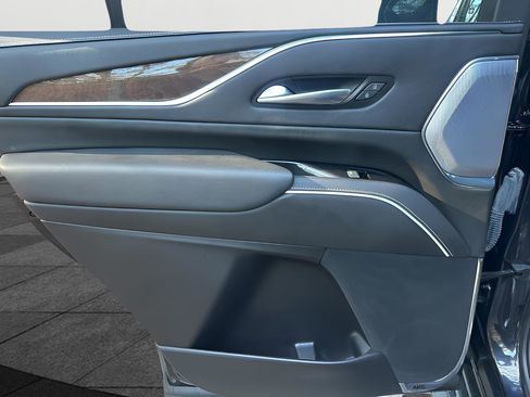 Used 2023 Cadillac Escalade Sport Platinum image 28