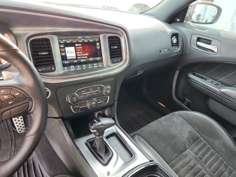 Used 2018 Dodge Charger R/T RWD image 10