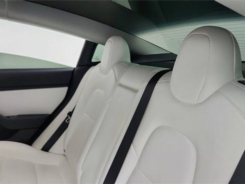 Used 2019 Tesla Model 3 Standard Range Plus image 28