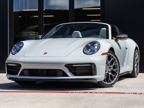 Certified 2022 Porsche 911 Targa 4S AWD/4WD image 1