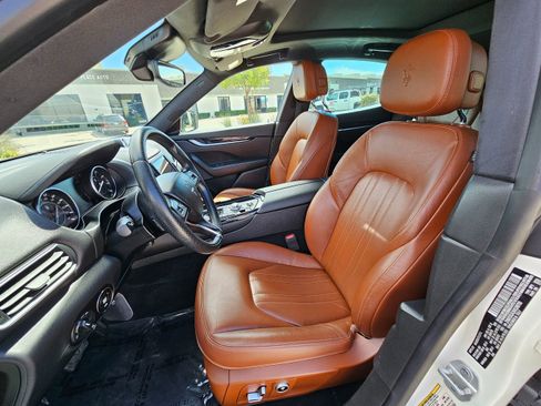 Used 2022 Maserati Levante GT image 17