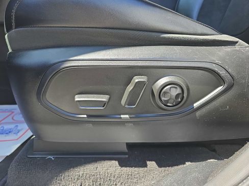 Used 2021 Jeep Grand Cherokee L Laredo AWD/4WD image 19