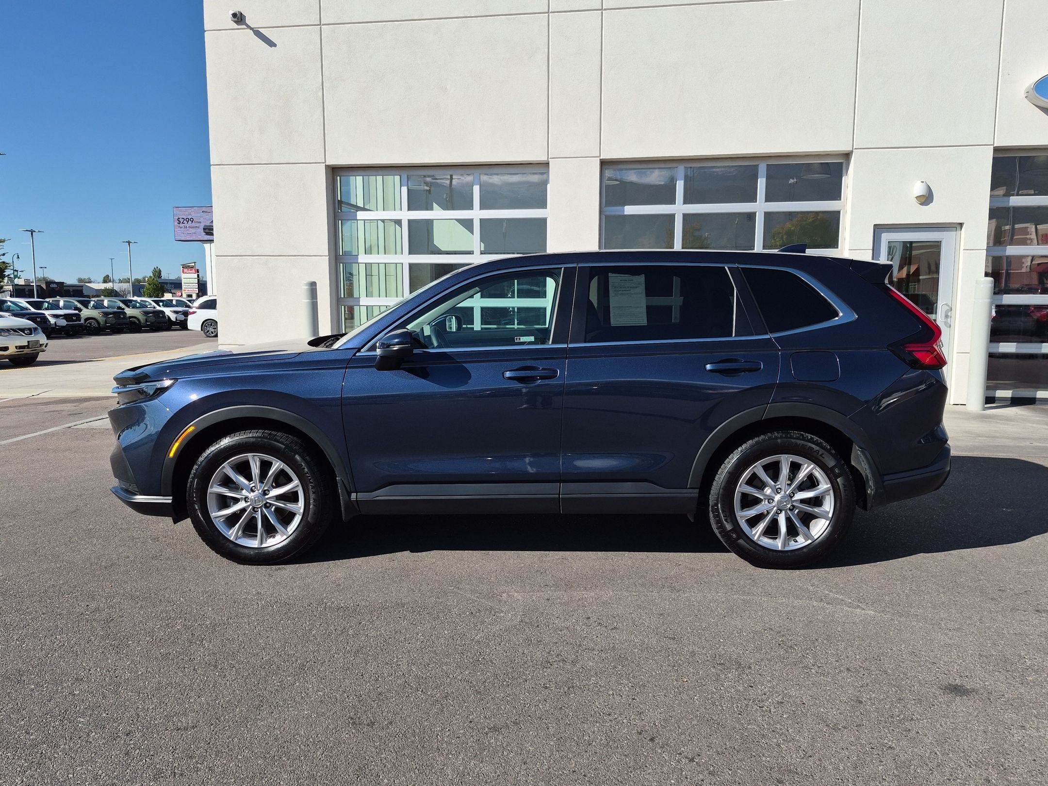 Used 2023 Honda CR-V EX-L image 10