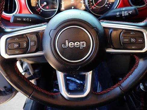 Used 2021 Jeep Gladiator Rubicon w/ Cold Weather Group AWD/4WD image 13
