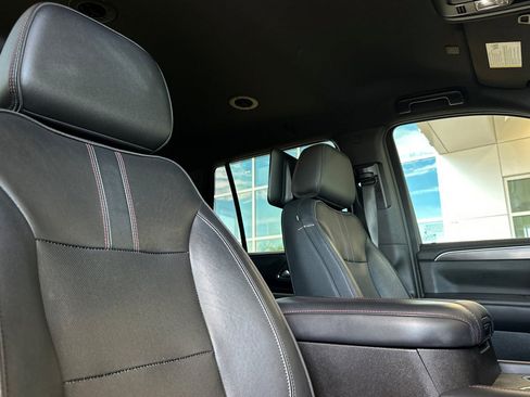 Used 2021 Chevrolet Tahoe RST w/ Luxury Package RWD image 22