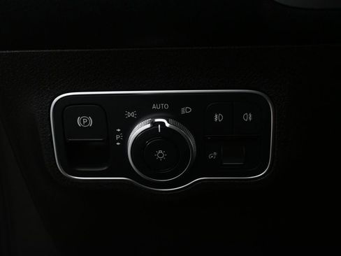 Certified 2021 Mercedes-Benz GLB 250 image 9
