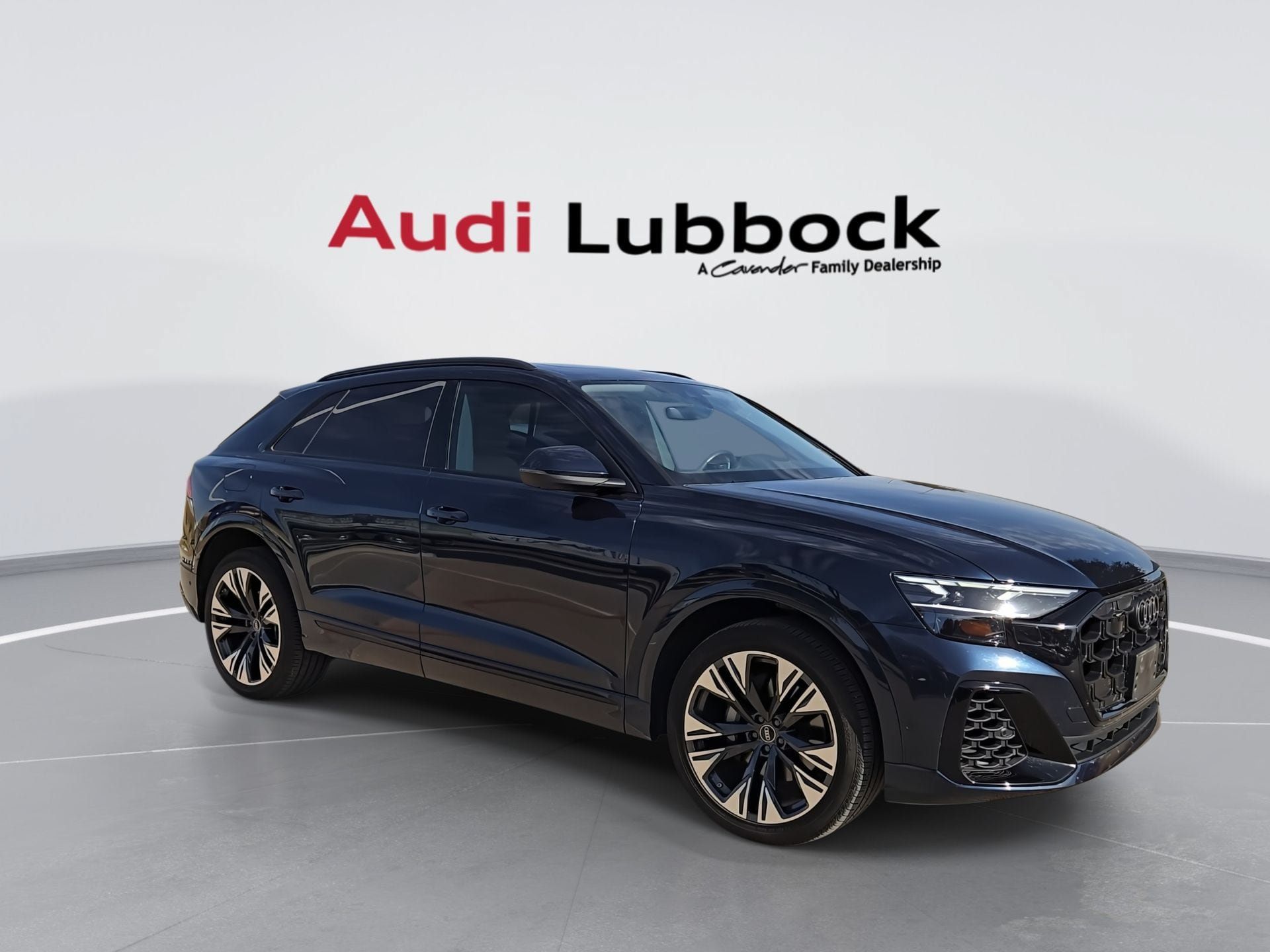 Used 2025 Audi Q8 Premium Plus w/ Premium Plus Package AWD/4WD image 2