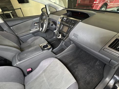 Used 2012 Toyota Prius V Three FWD image 21