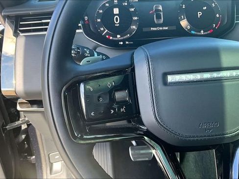 Used 2023 Land Rover Range Rover Sport SE Dynamic image 10
