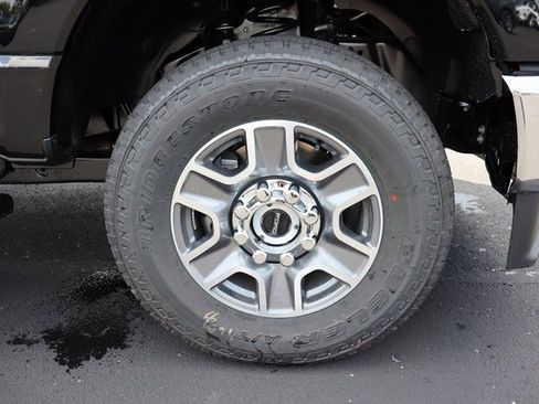 New 2025 Ford F350 XLT image 10