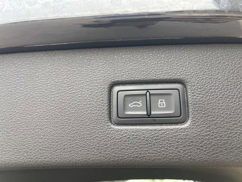 Used 2025 Audi Q7 3.0T Premium Plus w/ Premium Plus Package image 32