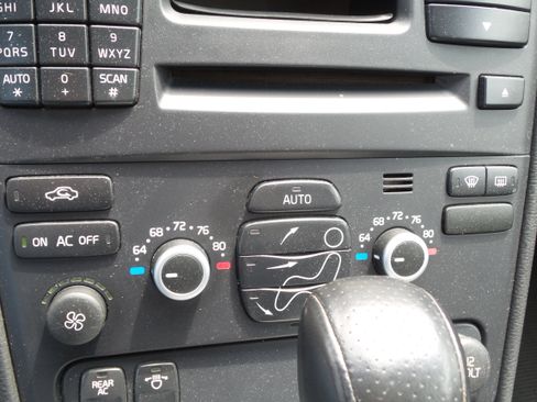 Used 2013 Volvo XC90 3.2 R-Design AWD/4WD image 50