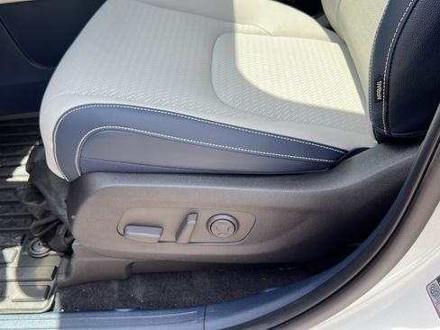 New 2026 Kia Carnival SX Prestige FWD image 19