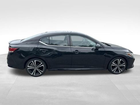 Used 2021 Nissan Sentra SR w/ SR Premium Package FWD image 9