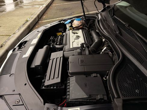 Used 2015 Volkswagen CC Sport image 58