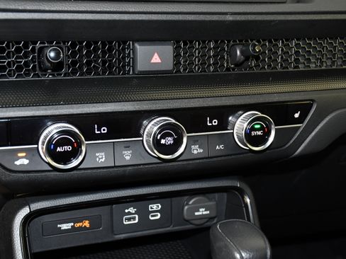 Certified 2025 Honda CR-V EX image 29