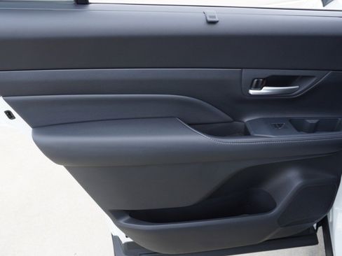 Used 2024 Toyota Grand Highlander Limited image 32