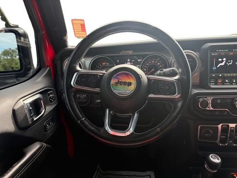 Used 2021 Jeep Wrangler Unlimited Sahara AWD/4WD image 12
