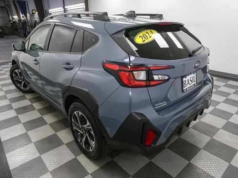 Used 2024 Subaru Crosstrek 2.0i Premium image 9