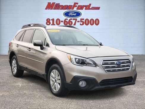 Used 2015 Subaru Outback 2.5i Premium AWD/4WD image 2