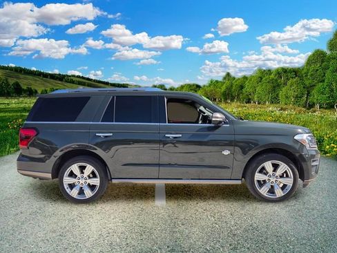 Used 2022 Ford Expedition King Ranch RWD image 7